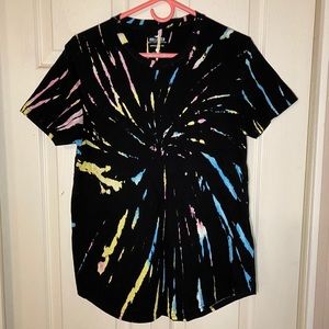 Men’s Hollister Must-Have Curved Hem T-Shirt